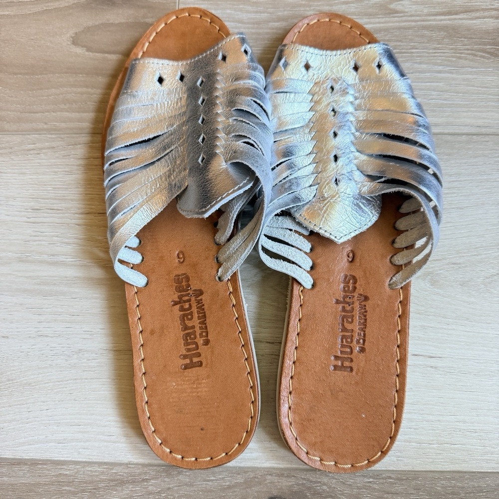 Huaraches Bearpaw Women's Leather Silver Sandals Size 9 Boho Vacation - Picture 4 of 6